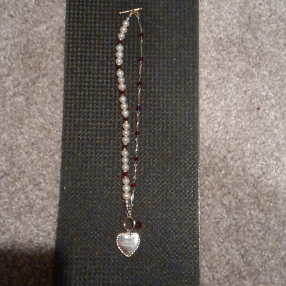 Pearl silver and Garnett looking bracelet